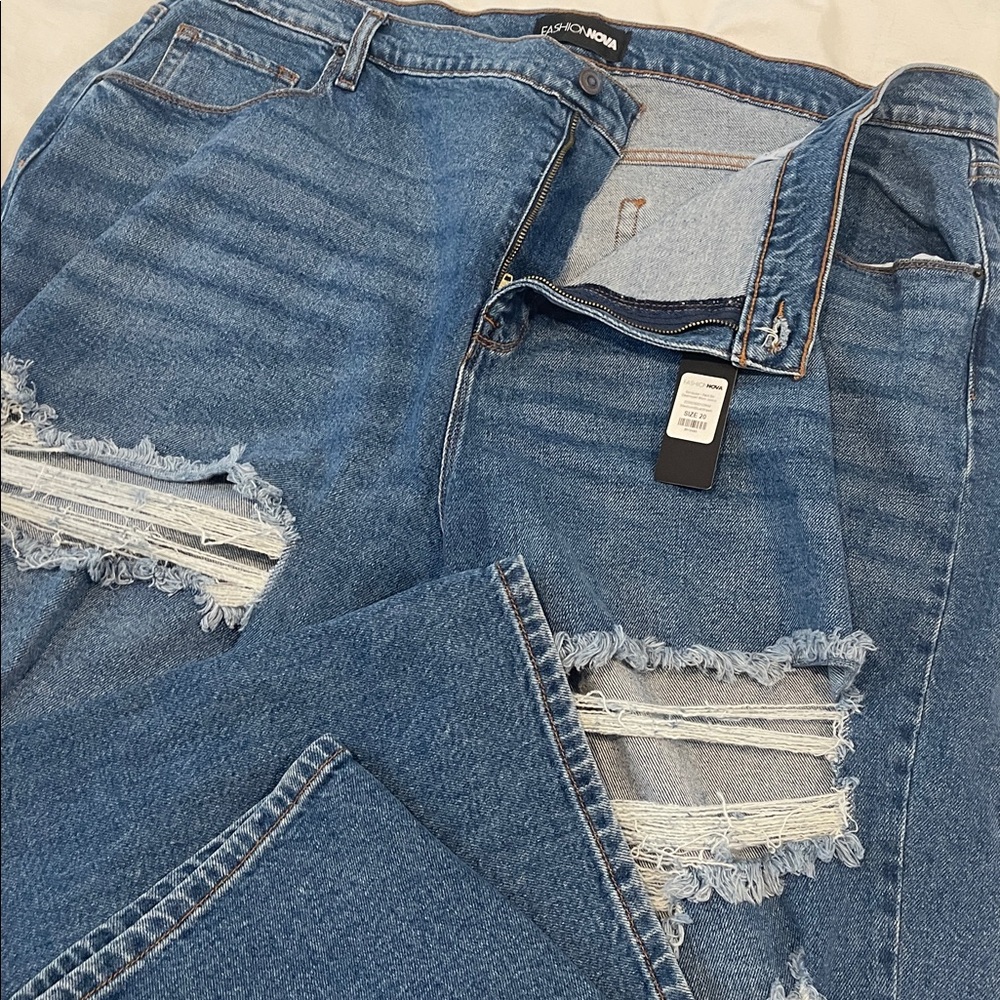 Fashion Nova | Because I Said So Destroyed Mom Jeans Medium Blue Wash Sz 20 - Picture 10 of 10